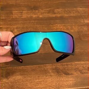 Mens Oakley Prizm sunglasses 🕶